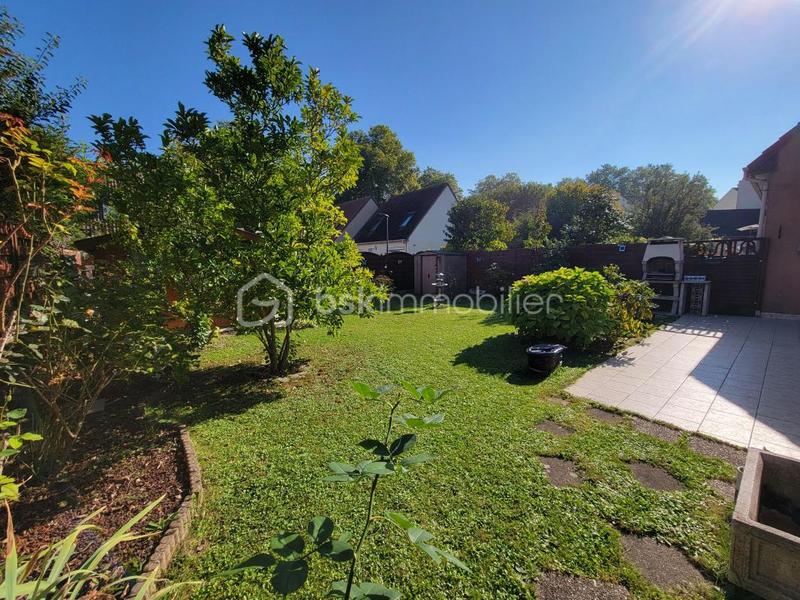 Maison - 92 m² - 5 pièces