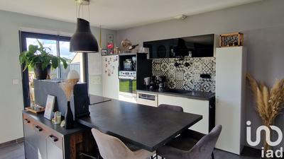 Maison - 104 m² - 6 pièces