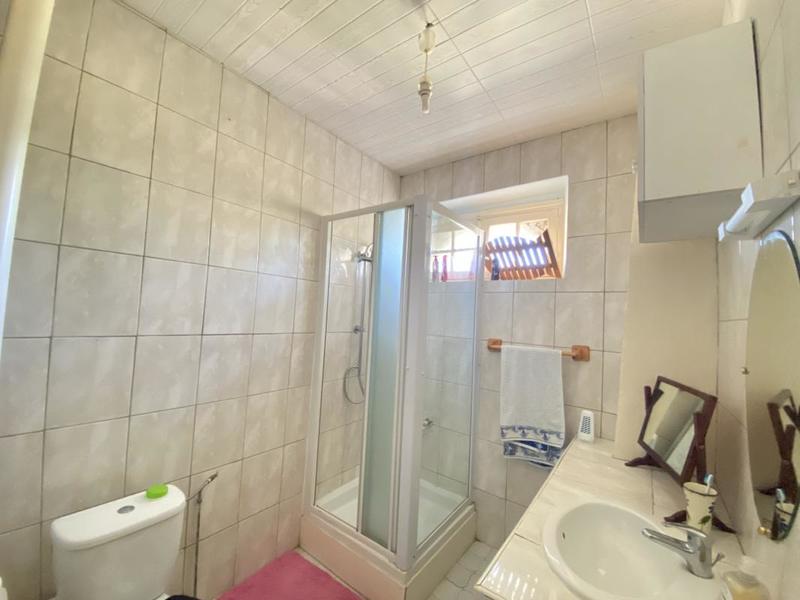 Maison - 203 m² - 8 pièces