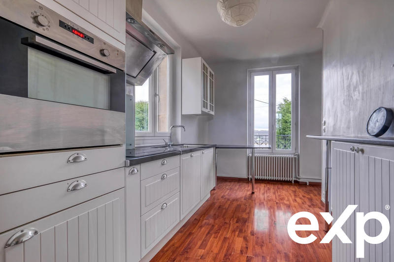 Maison - 500 m² - 14 pièces