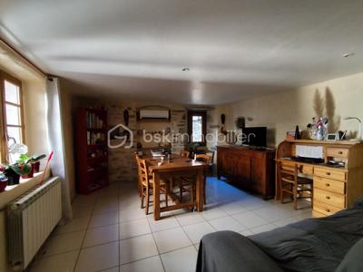 Maison de village - 80 m² - 5 pièces