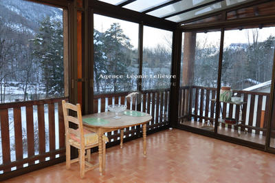 Maison - 228 m² - 9 pièces