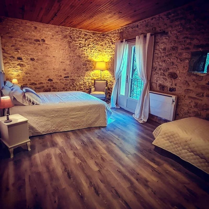 Moulin - 800 m² - 20 pièces