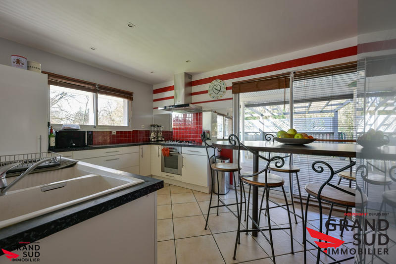 Maison - 168 m² - 6 pièces