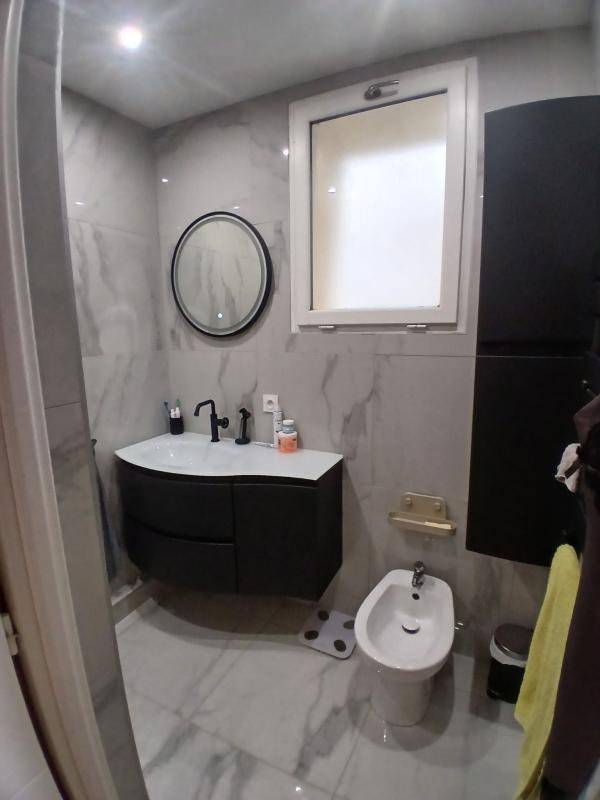 Appartement - 93 m² - 5 pièces