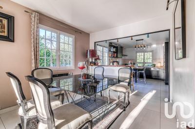 Maison - 141 m² - 6 pièces