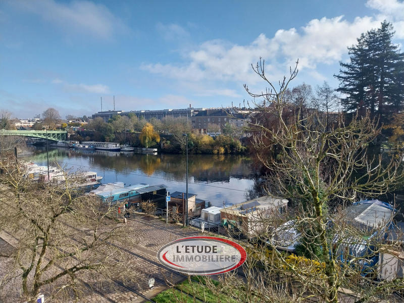 Appartement - 161 m² - 8 pièces