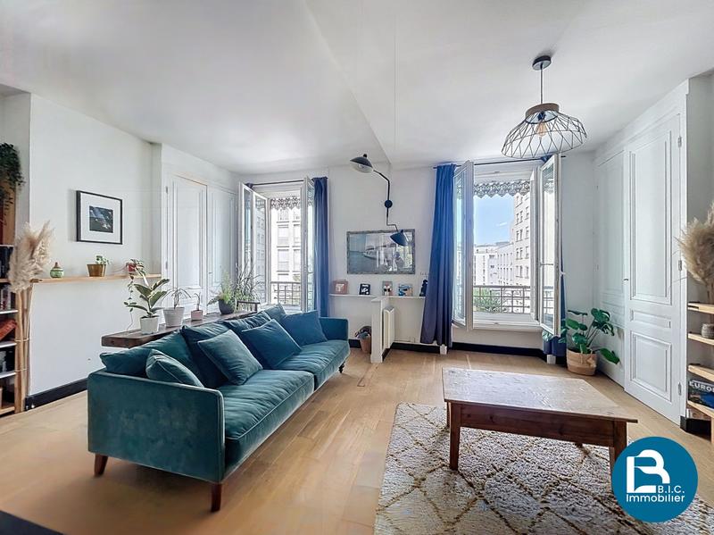 Appartement - 97 m² - 4 pièces