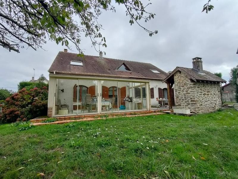 Maison - 390 m² - 11 pièces