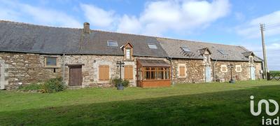 Maison - 277 m² - 11 pièces