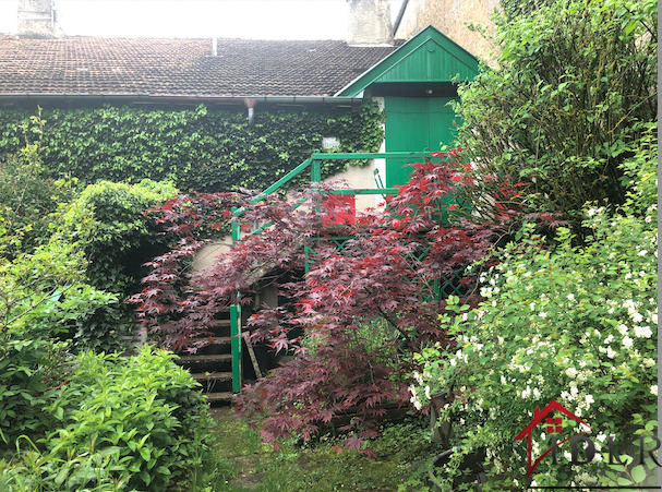 Maison - 213 m² - 6 pièces