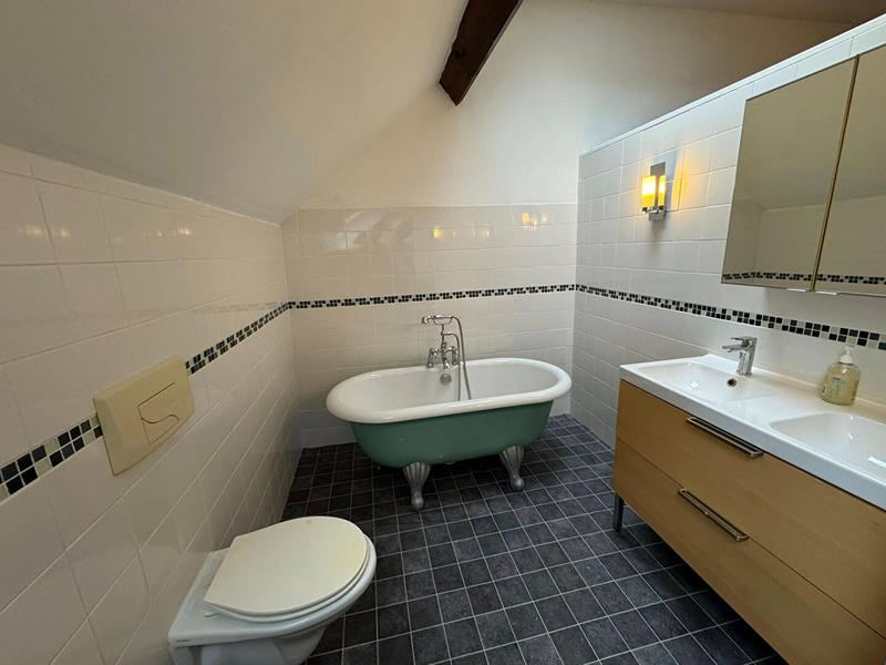 Maison - 187 m² - 6 pièces