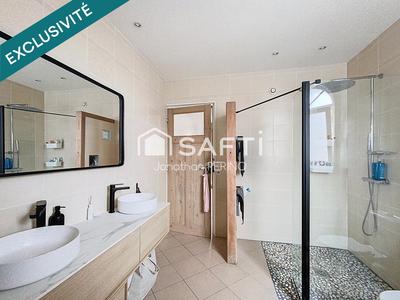 Maison - 166 m² - 7 pièces