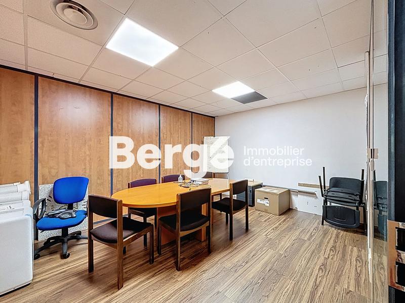 Bureau - 168 m²