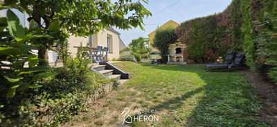 Maison - 88 m² - 5 pièces