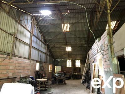 Entrepôt - 500 m² - 1 pièce
