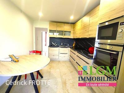 Appartement - 132 m² - 4 pièces