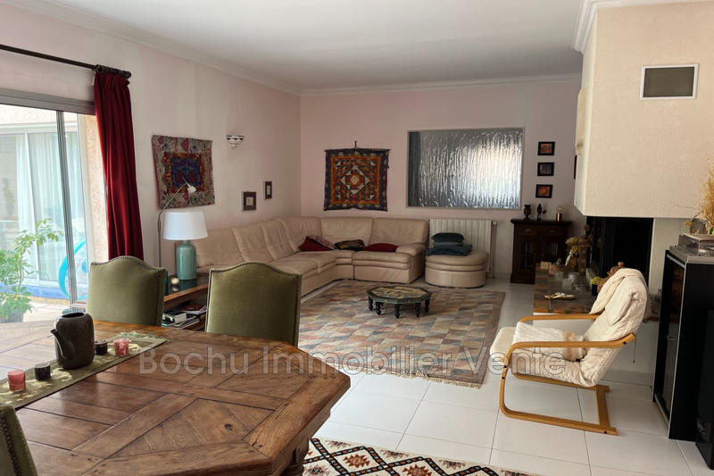 Villa - 320 m² - 9 pièces