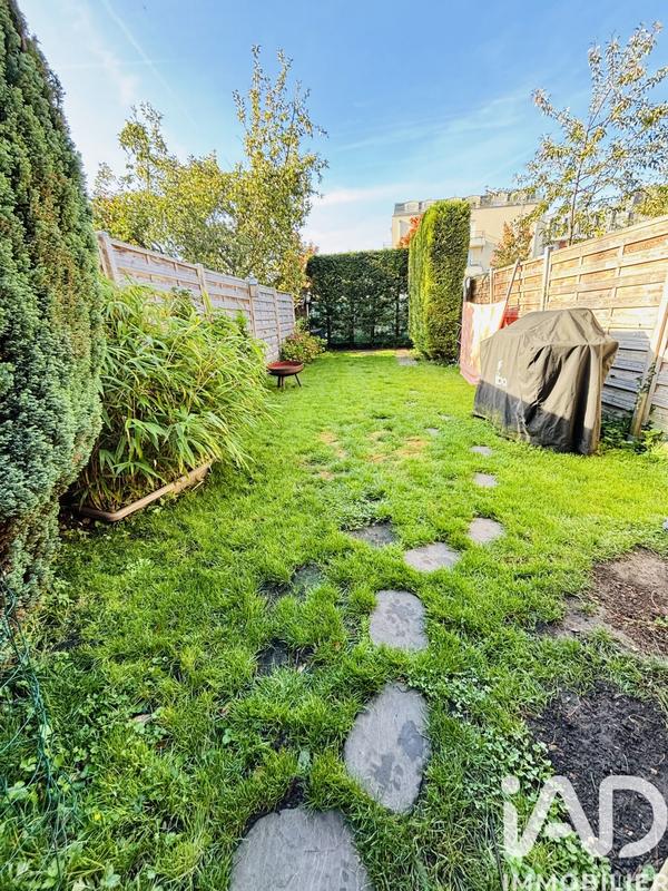 Maison - 90 m² - 5 pièces