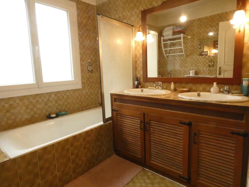 Maison - 138 m² - 6 pièces