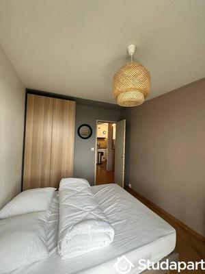 Chambre - 10 m² - 1 pièce