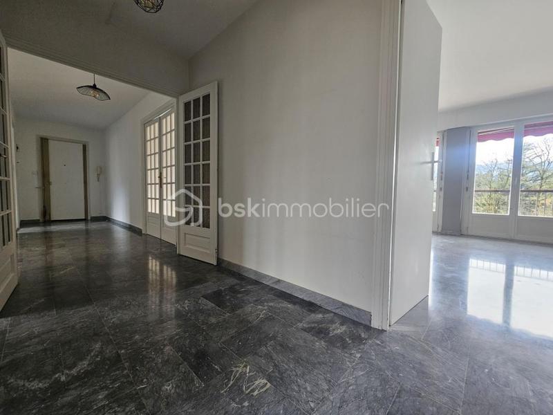 Appartement - 95 m² - 4 pièces