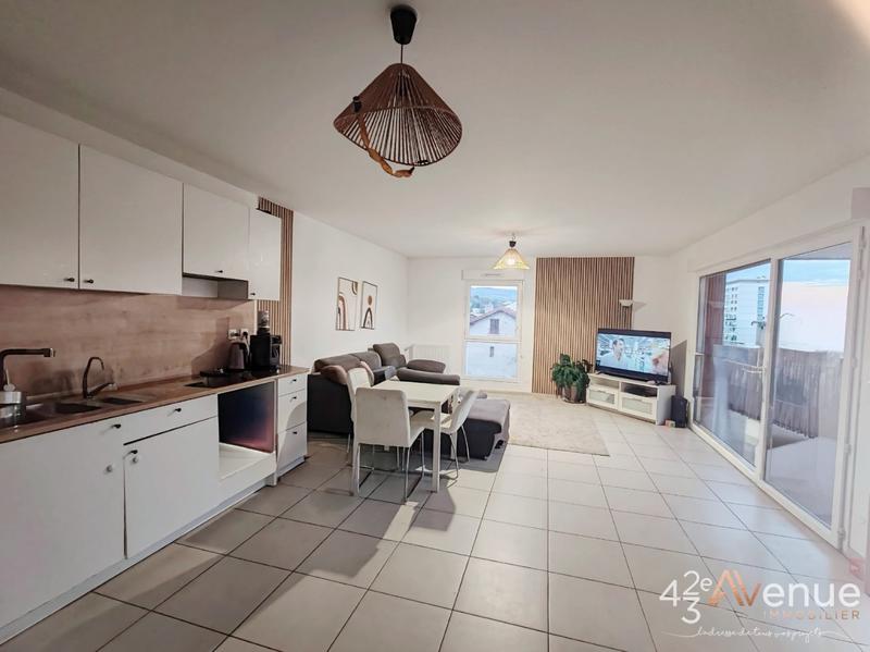 Appartement - 75 m² - 3 pièces