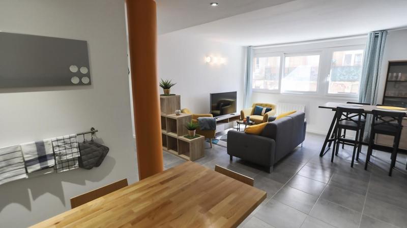 Appartement - 108 m² - 6 pièces