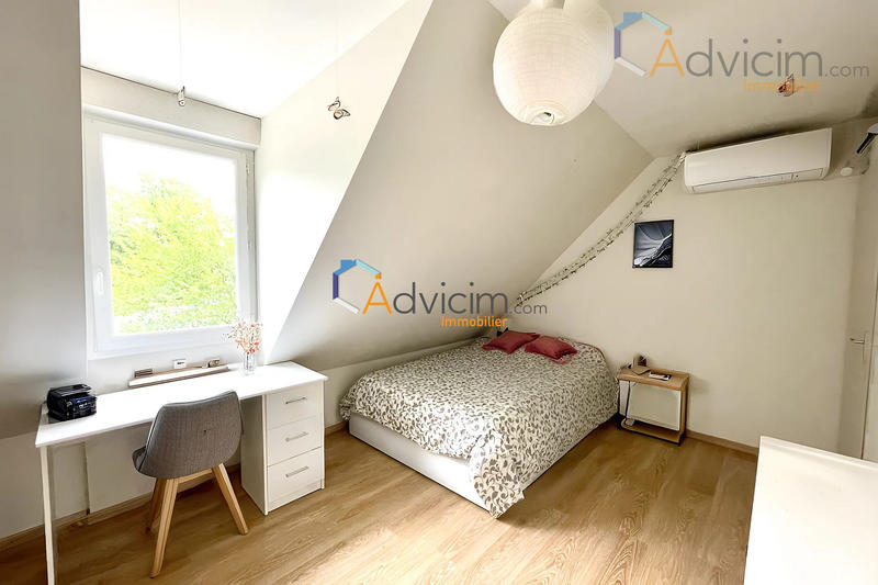 Maison contemporaine - 153 m² - 7 pièces