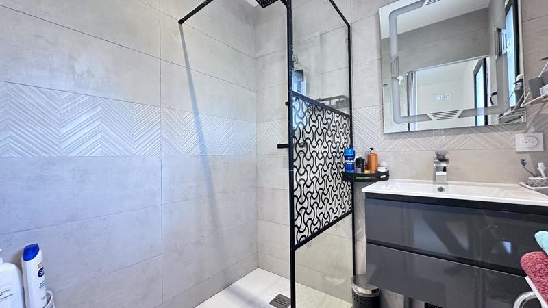 Pavillon - 143 m² - 5 pièces