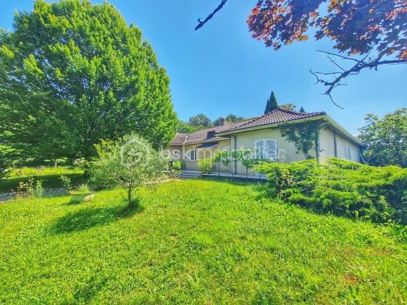 Maison - 188 m² - 6 pièces