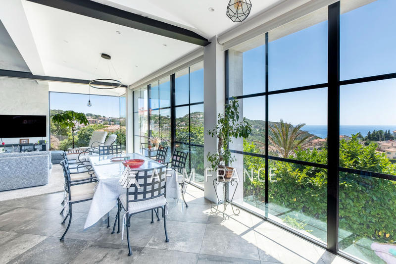 Villa - 150 m² - 4 pièces