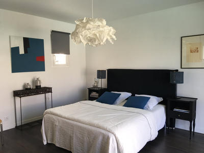 Villa - 235 m² - 9 pièces