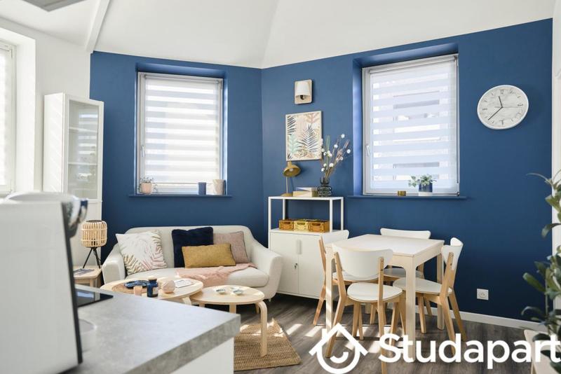 Chambre - 9 m² - 1 pièce