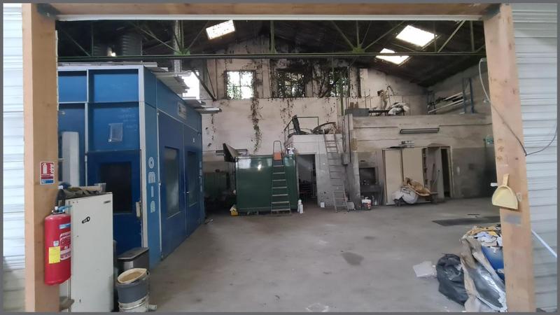 Local commercial - 719 m² - 3 pièces