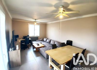 Maison - 99 m² - 5 pièces