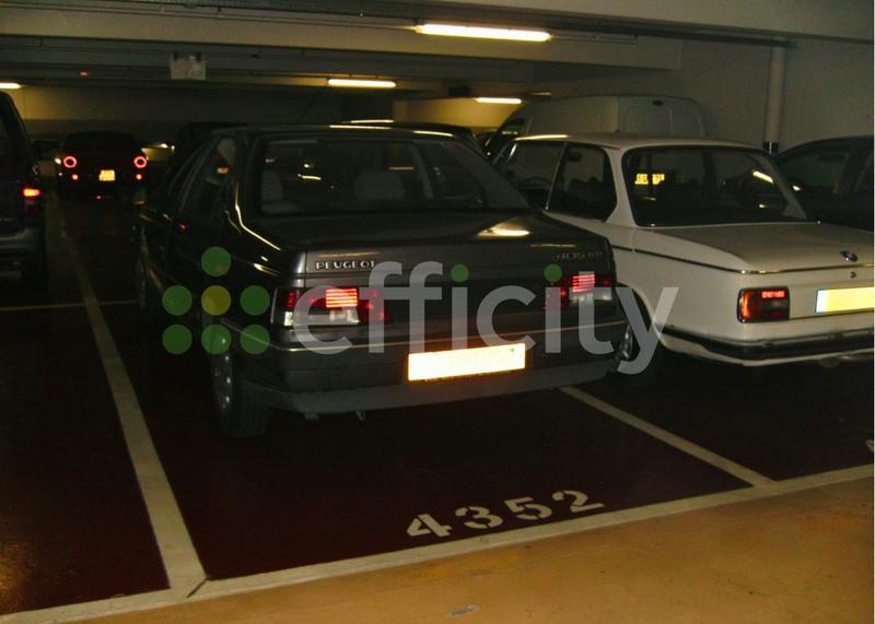 Parking / Garage - 11 m²
