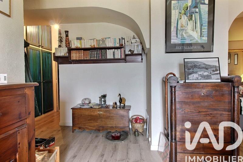 Maison - 238 m² - 6 pièces