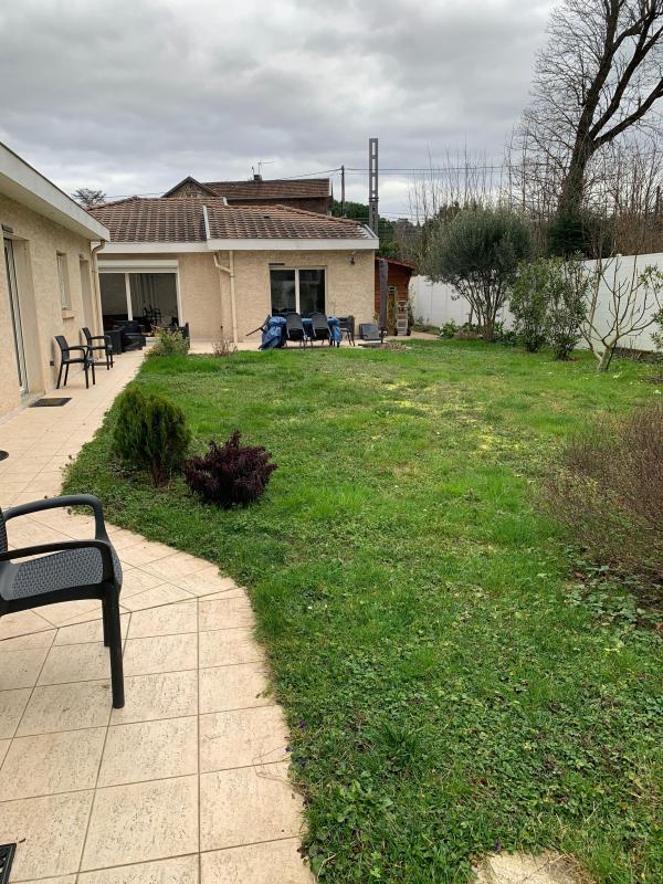 Maison - 245 m² - 8 pièces