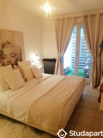 Chambre - 15 m² - 1 pièce