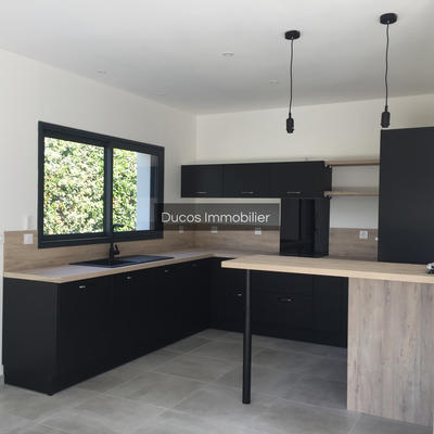 Villa - 90 m² - 4 pièces