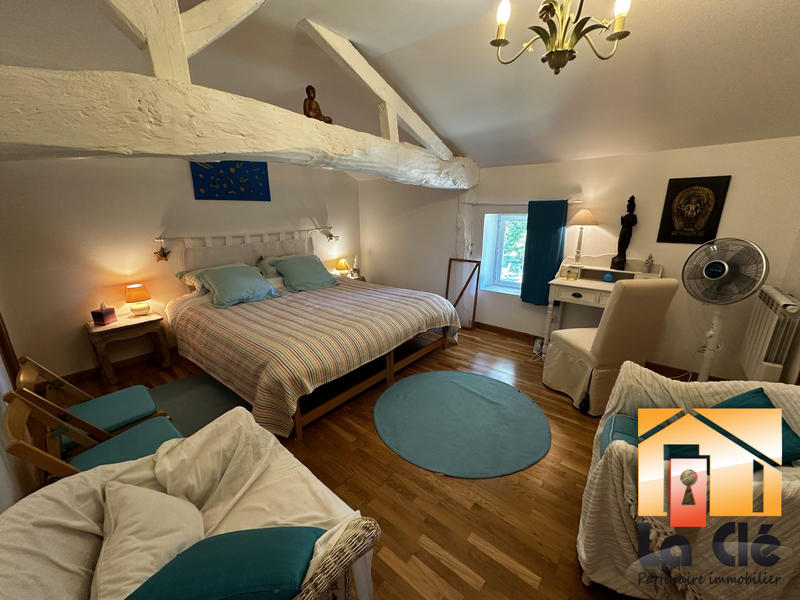 Maison - 288 m² - 6 pièces