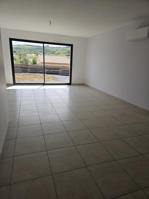 Villa - 90 m² - 4 pièces