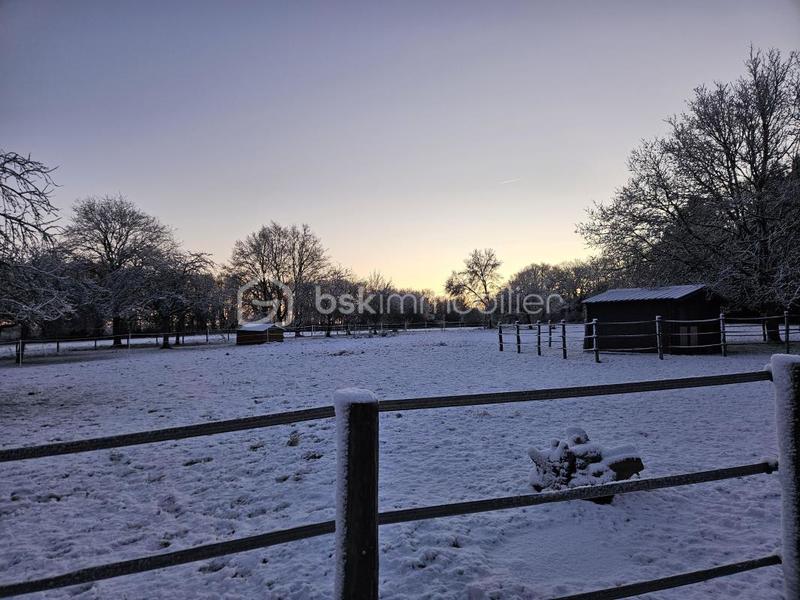 Propriété - 266 m² - 12 pièces