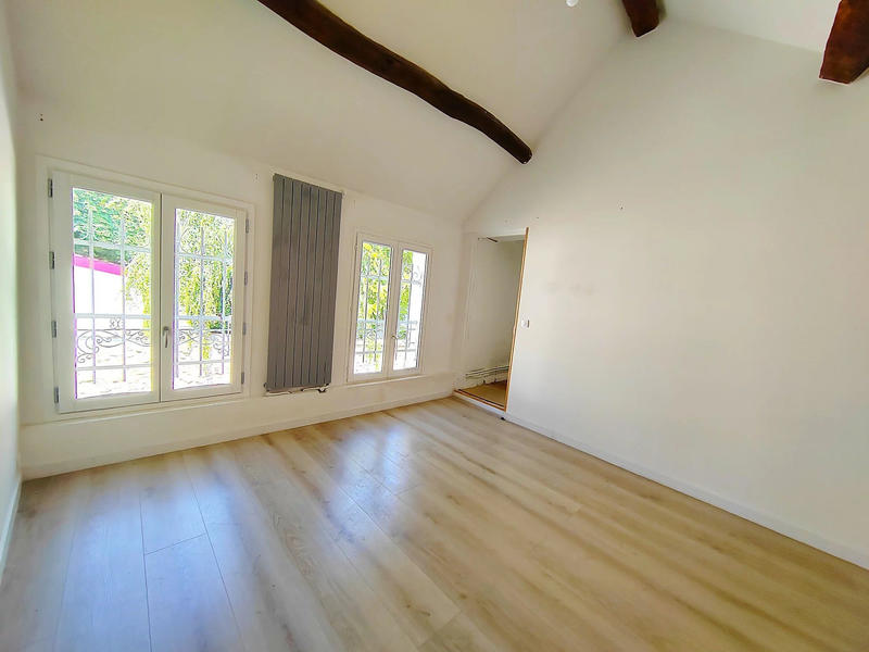 Maison - 167 m² - 8 pièces