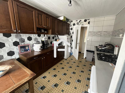 Maison - 87 m² - 4 pièces