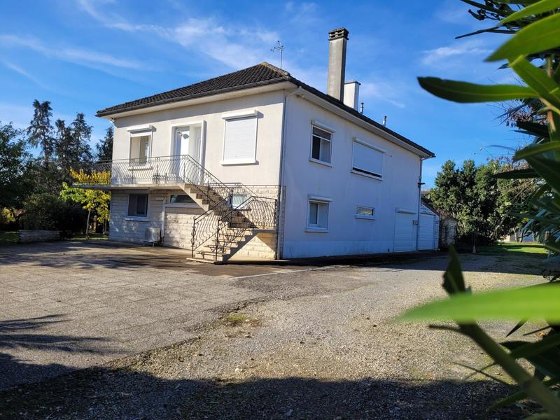 Maison - 189 m² - 6 pièces