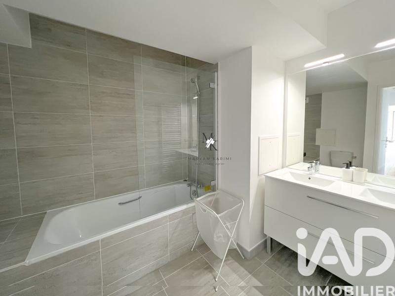 Appartement - 96 m² - 5 pièces