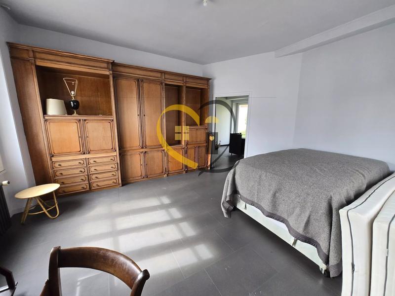 Maison - 209 m² - 7 pièces