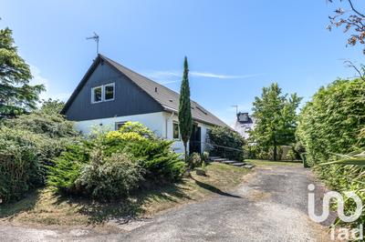 Maison - 290 m² - 9 pièces